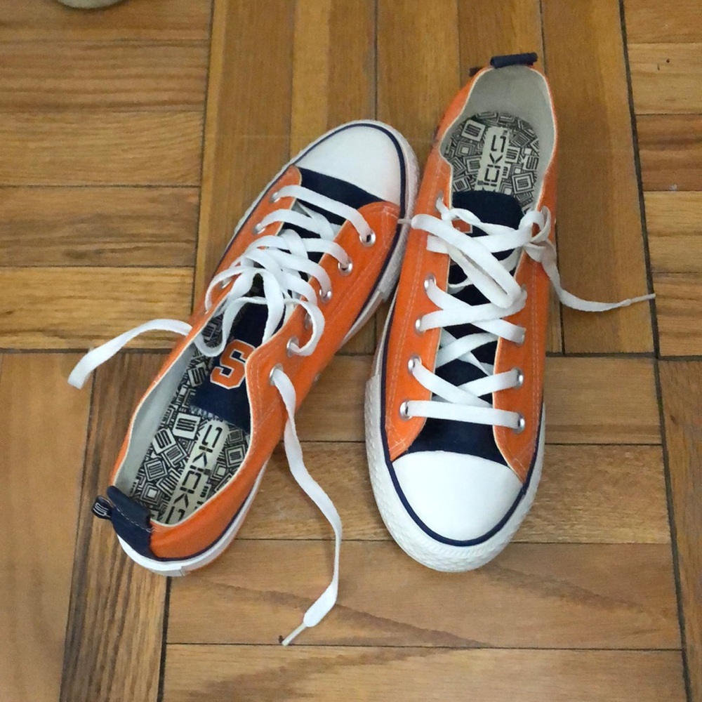 SU shoes